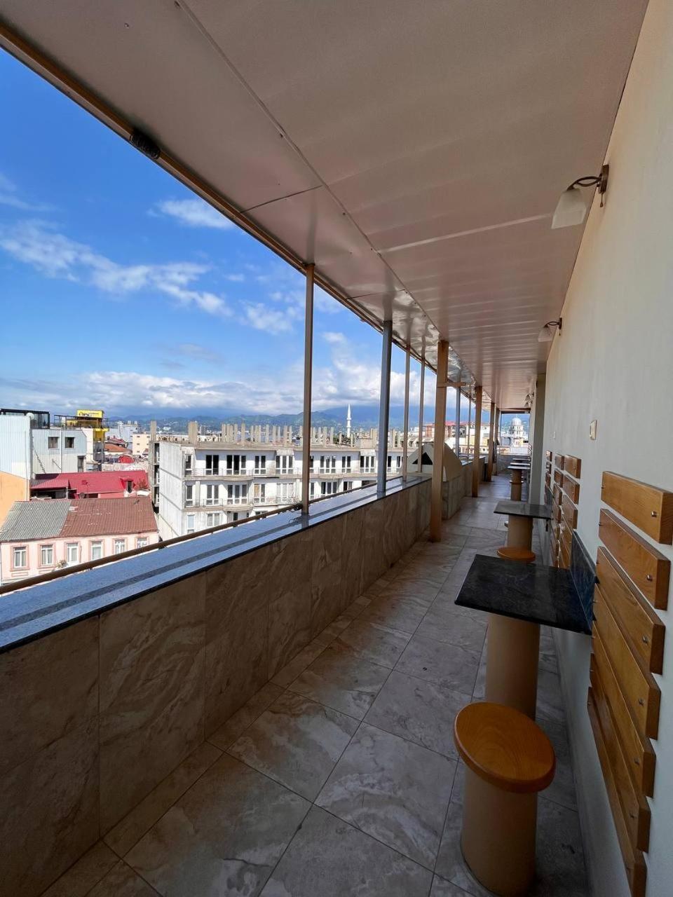 Hostel Jeal Batumi Eksteriør billede